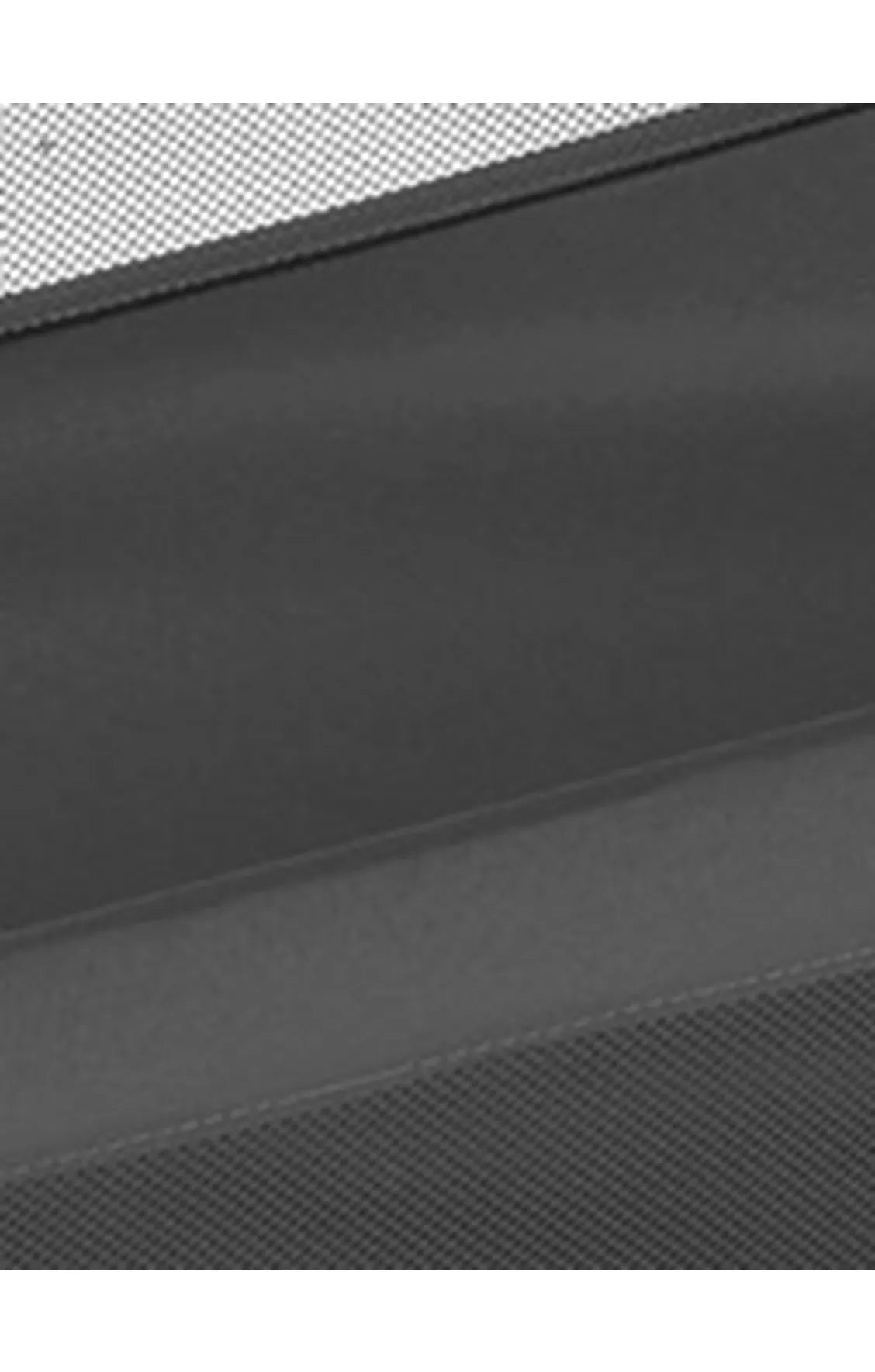 Maxi-Cosi Iora Air Bedside Crib and Bedsheet Bundle - McGrocer