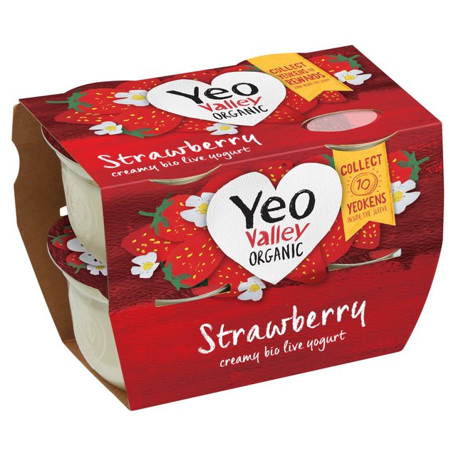 Yeo Valley Organic Strawberry Yoghurt Pots   4 x 110g GOODS M&S