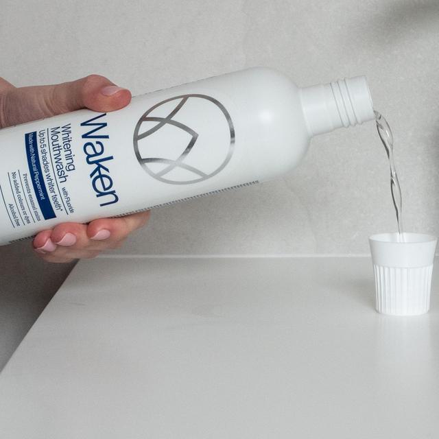 Waken Whitening Mouthwash PepperMint   500ml GOODS M&S