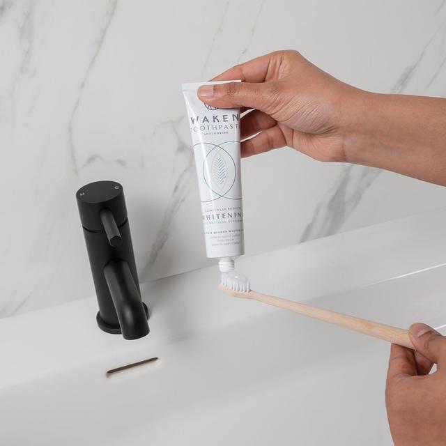 Waken Whitening Toothpaste PepperMint   75ml GOODS M&S