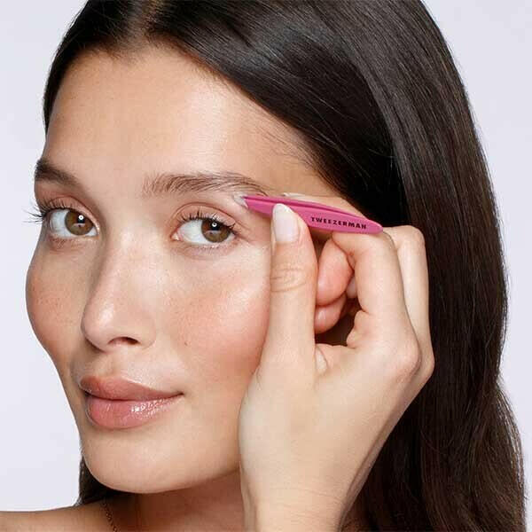 Tweezerman Pink Oval Mini Slant Tweezer GOODS Superdrug