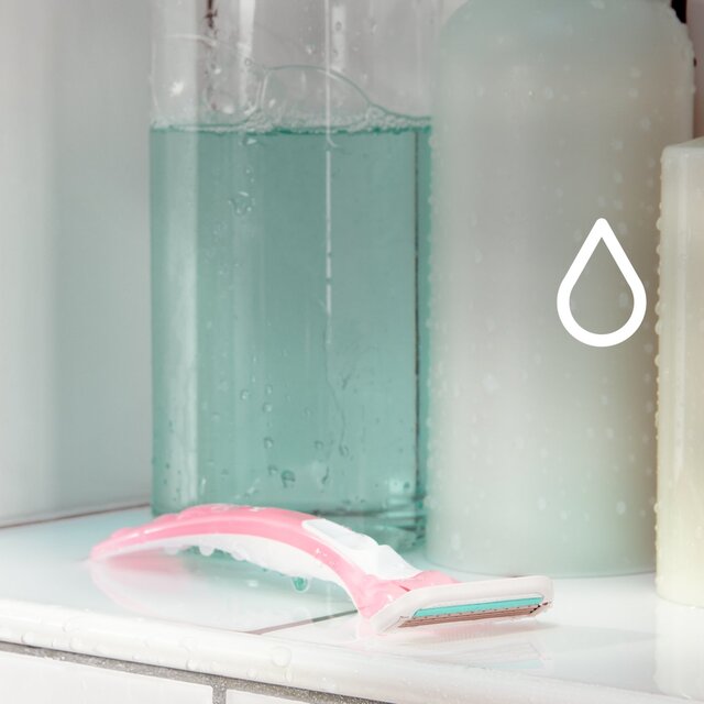 Gillette Venus Disposable Razors Sensitive 3 per pack - McGrocer