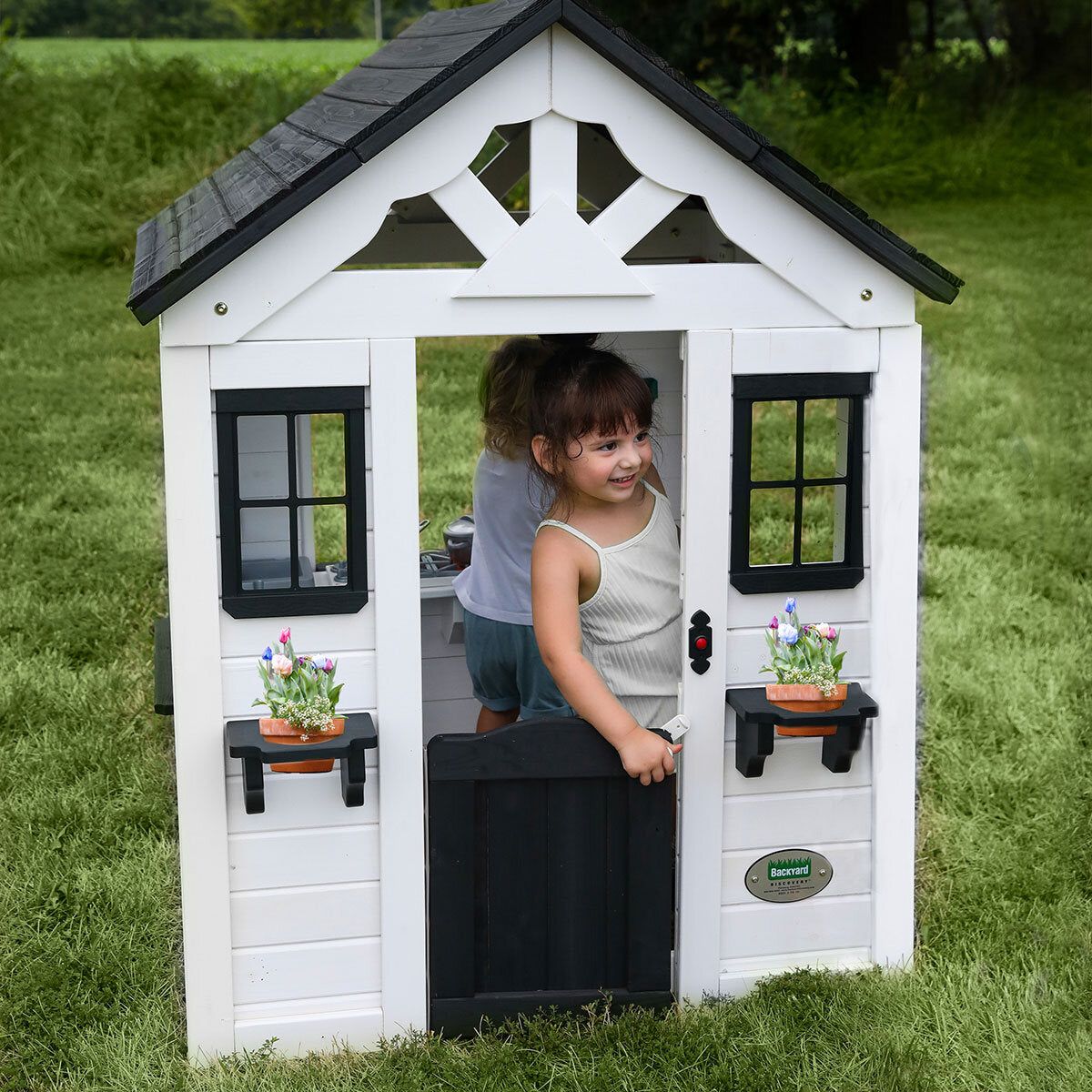 Backyard Discovery White Sweetwater Playhouse (2-10 Years) - McGrocer
