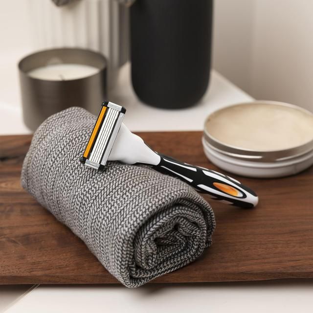 BIC Hybrid 5 Bundle Pack 10 per pack - McGrocer