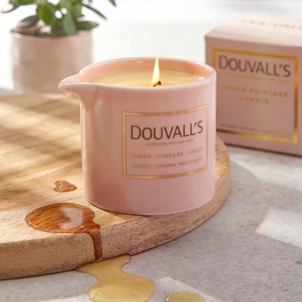Douvall's Argan Skincare Candle, Orange & Frankincense 180g