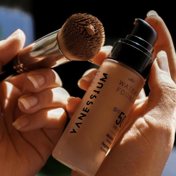 Vanessium Waterproof Foundation SPF50 / Shade 1-01 30ml GOODS Superdrug