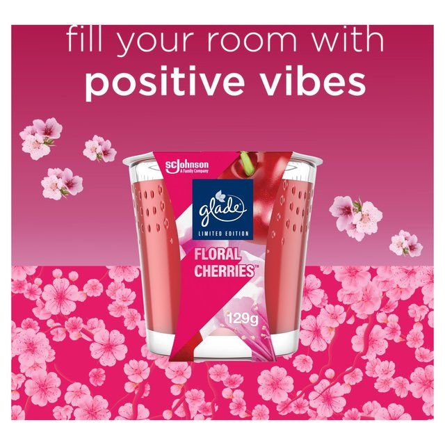 Glade Candle Floral Cherries 129g