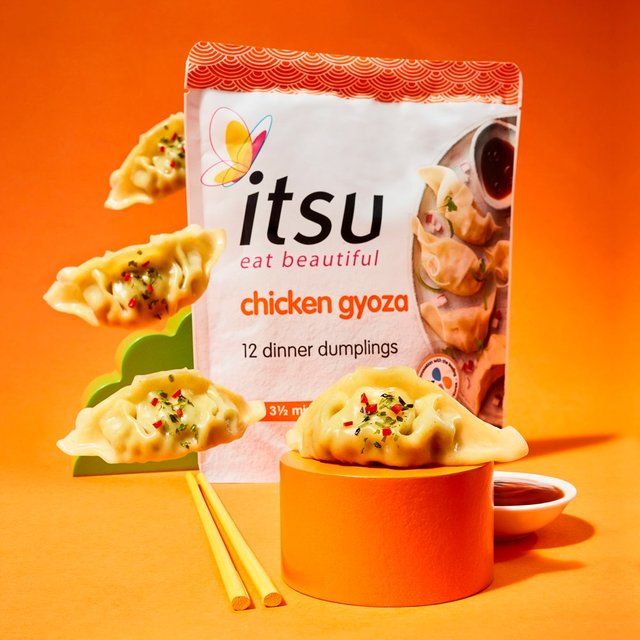itsu chicken gyoza 240g