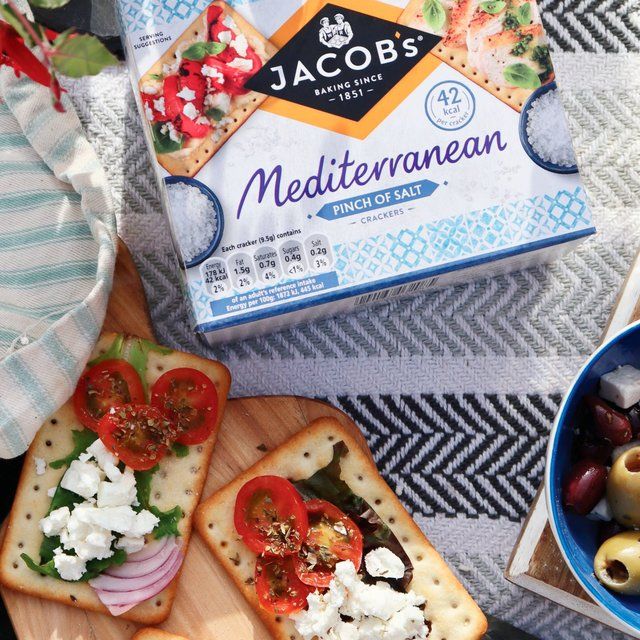 Jacob's Mediterranean Pinch of Salt Crackers 5 x 38g