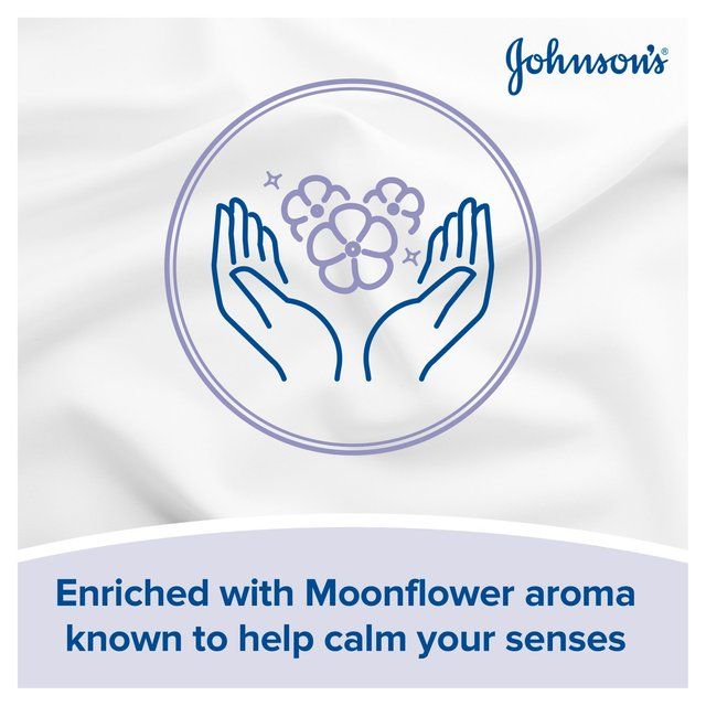 Johnson's Make Up Be Gone Pampering Wipes 25 per pack