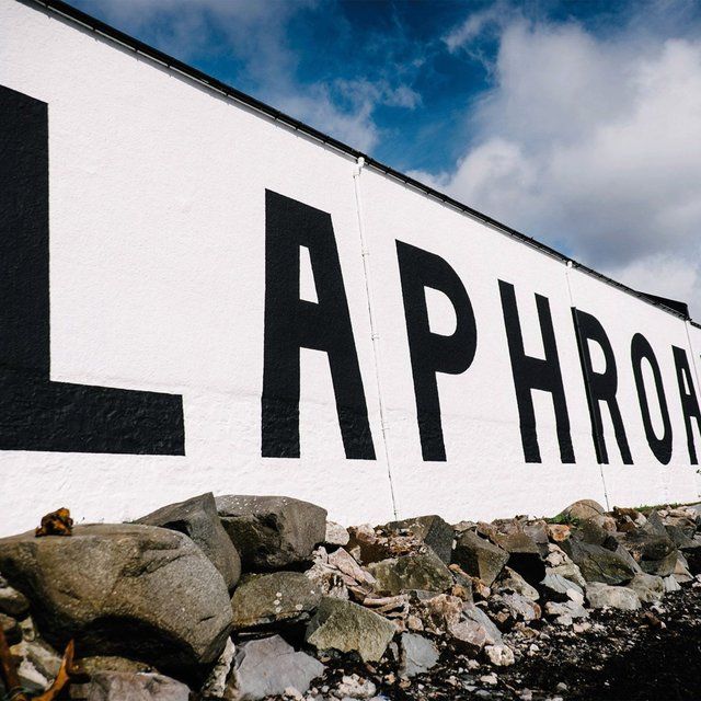Laphroaig Islay Select Single Malt Scotch Whisky 70cl