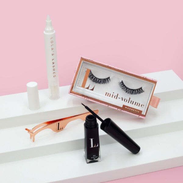 Lola's Lashes Into U Magnetic Eyelash Kit