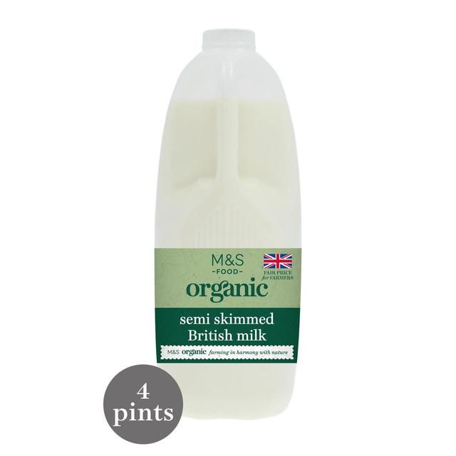M&S Organic Semi-Skimmed Milk 4 Pints 2.272L