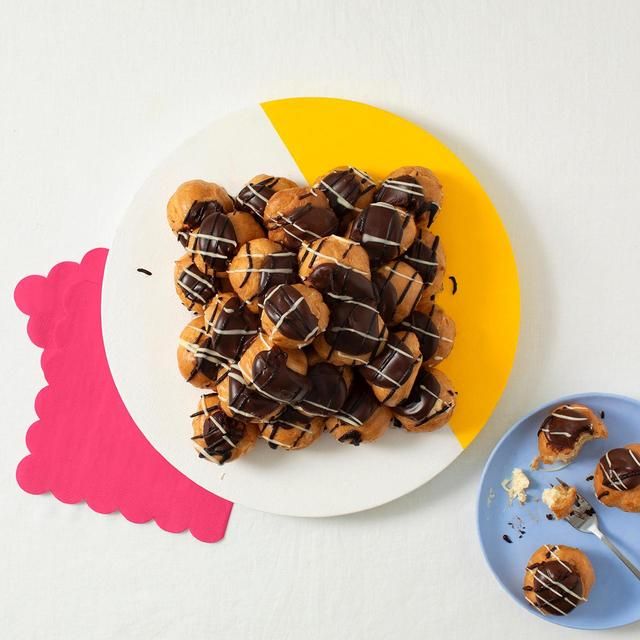 M&S Profiterole Stack 640g