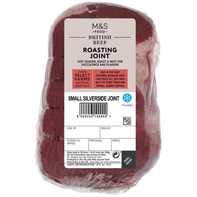 M&S Select Farms British Beef Roasting Joint Typically: 1.07kg