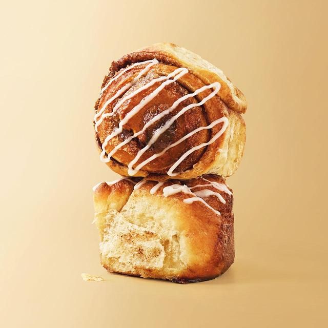 M&S Simply Bake Cinnamon Bun Kit 490g