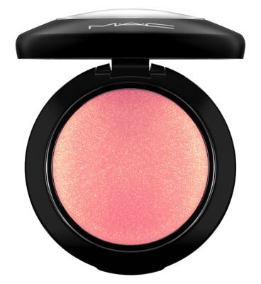 MAC Mineralize Blush petal power