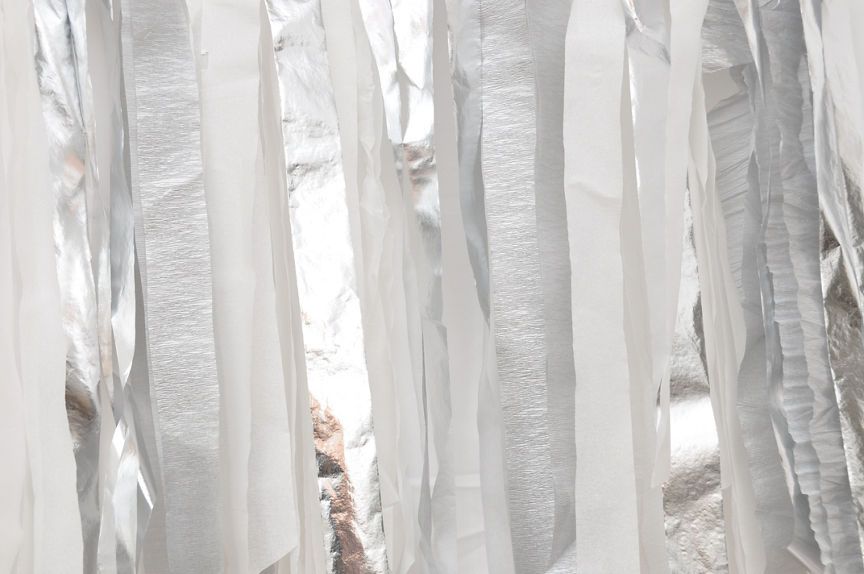 MAD Silver Tassel Backdrop Kit