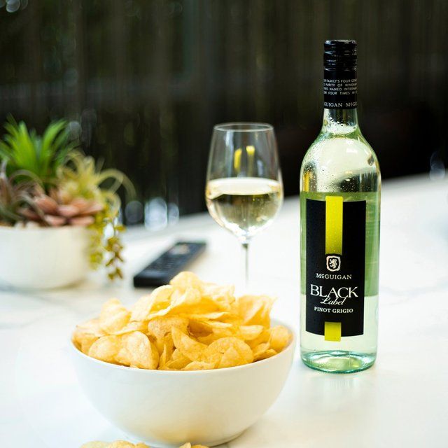 McGuigan Black Label Pinot Grigio 75cl