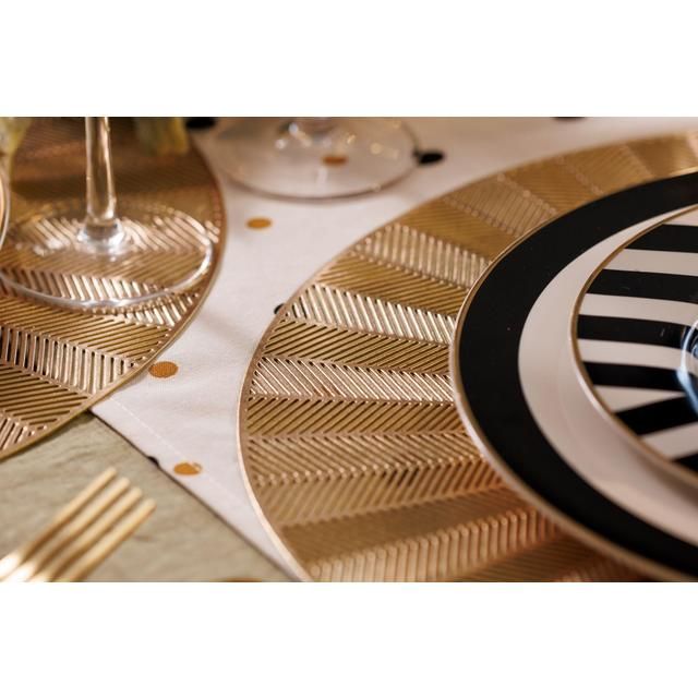 Mikasa 4pc PU Round Placemats Gold 38cm Tagged 4 per pack