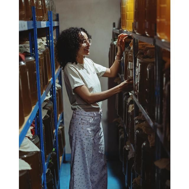 MOMO Kombucha Organic Raspberry Hibiscus 330ml