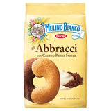 Mulino Bianco Abbracci Biscuits with Chocolate and Fresh Cream 350g