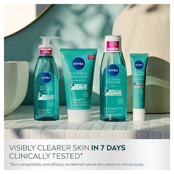 NIVEA Derma Skin Clear Chemical Exfoliator 40ml