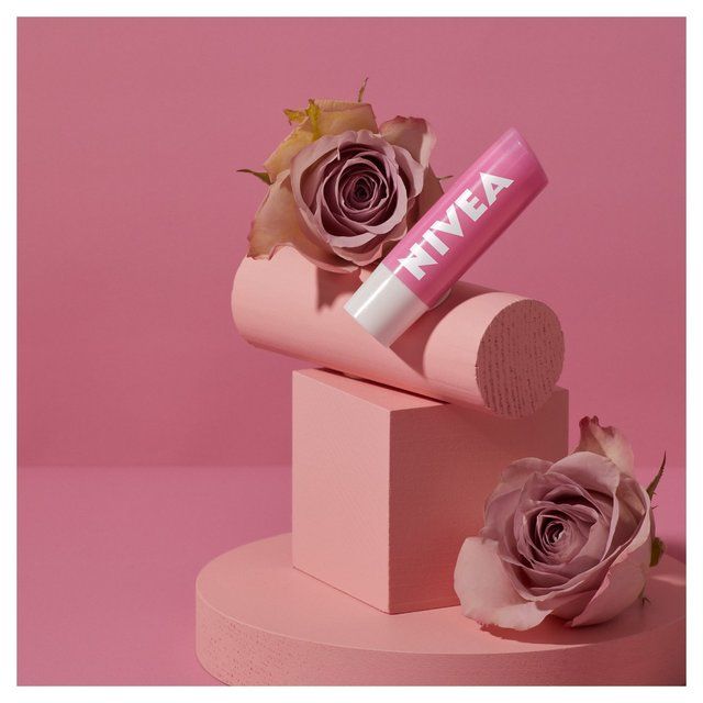 NIVEA Soft Rose Lip Balm 4.8g