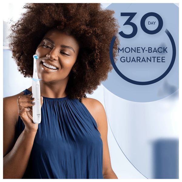 Oral-B Io4 White Electric Toothbrush + Travel Case