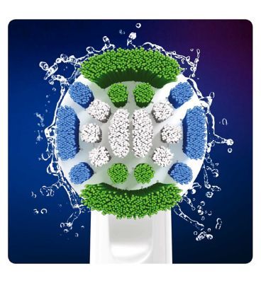 Oral-B Precision Clean Toothbrush Head with CleanMaximiser Technology 4 Pack