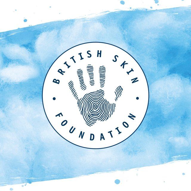 Persil Laundry Washing Liquid Detergent Non Bio 53 Washes   1.431L