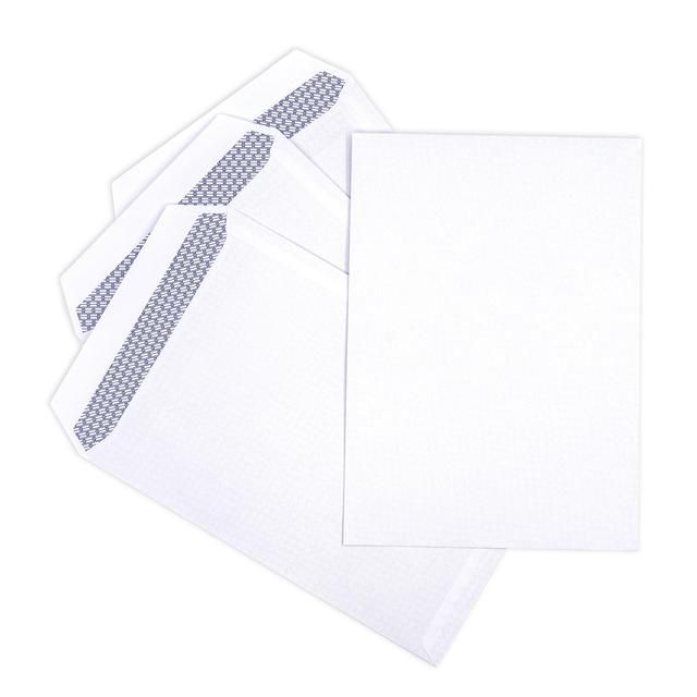 Pukka Pad - 25 Pack Envelopes - C4 White Self Seal Pocket - 324mm x 229m 25 per pack
