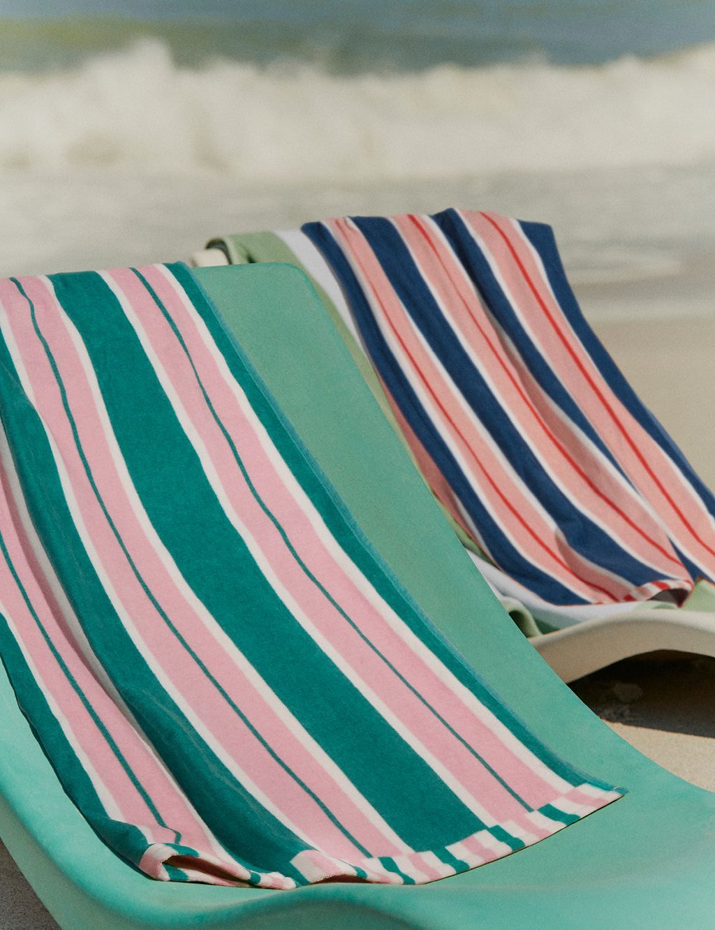 Pure Cotton Striped Sand Resistant Beach Towel