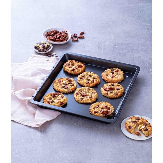 Pyrex Extendable Baking & Oven Tray 34-49cm by 30cm