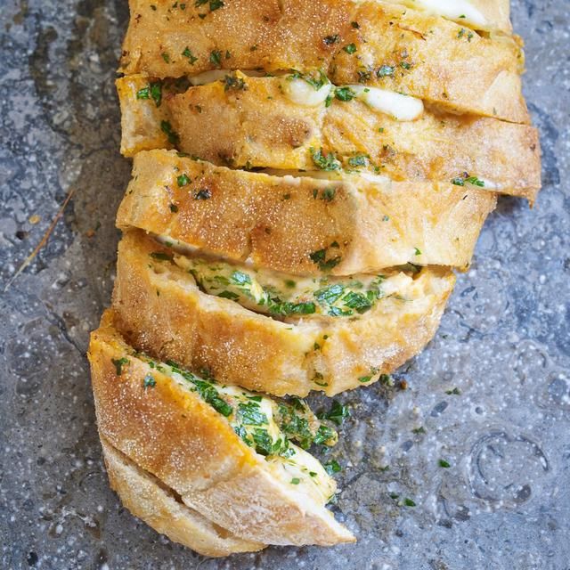 Sacla' Classic Basil Pesto 190g