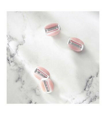 Venus Comfortglide Spa Breeze Razor Blades, 4 pack Suncare & Travel Boots