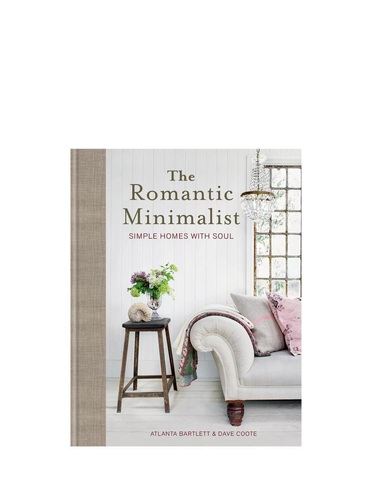 Hachette Book Group Workman The Romantic Minimalist Book