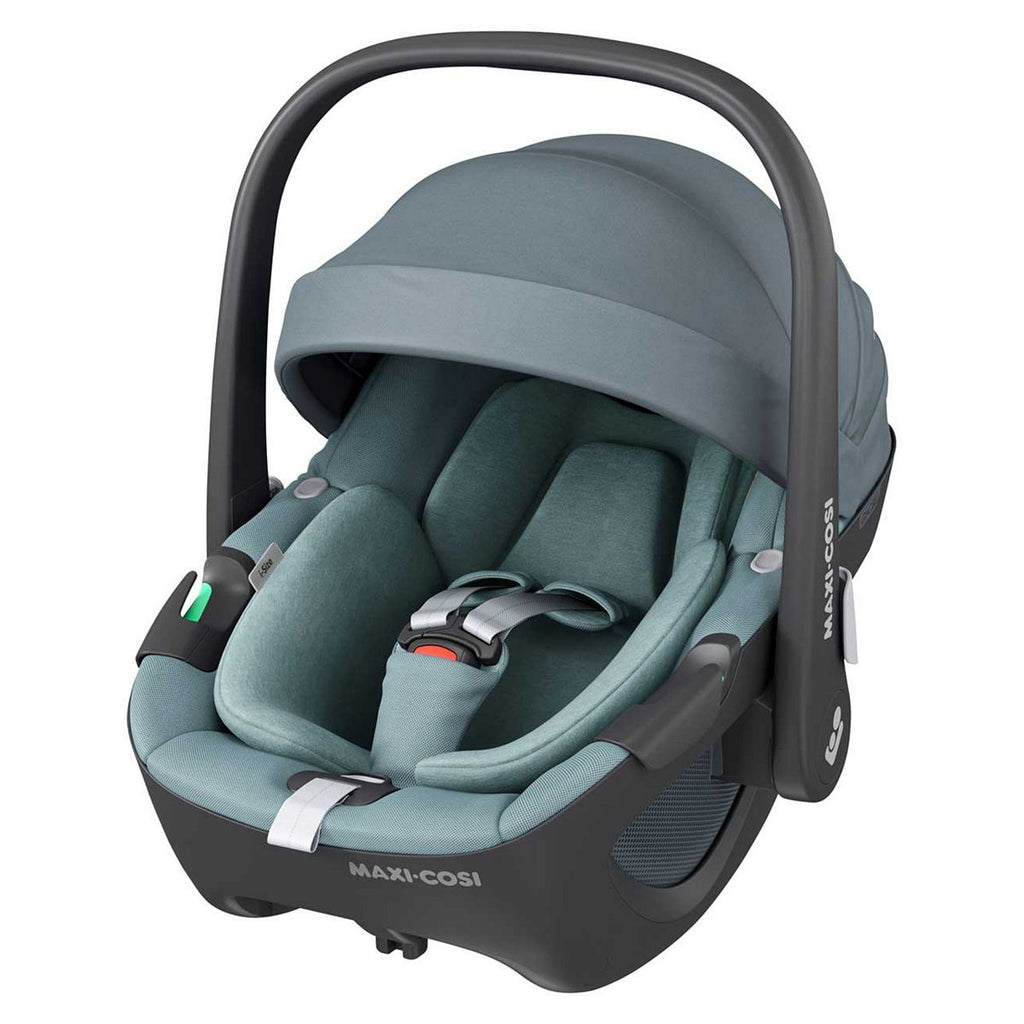 Maxi-Cosi Pebble 360 baby car seat essential grey