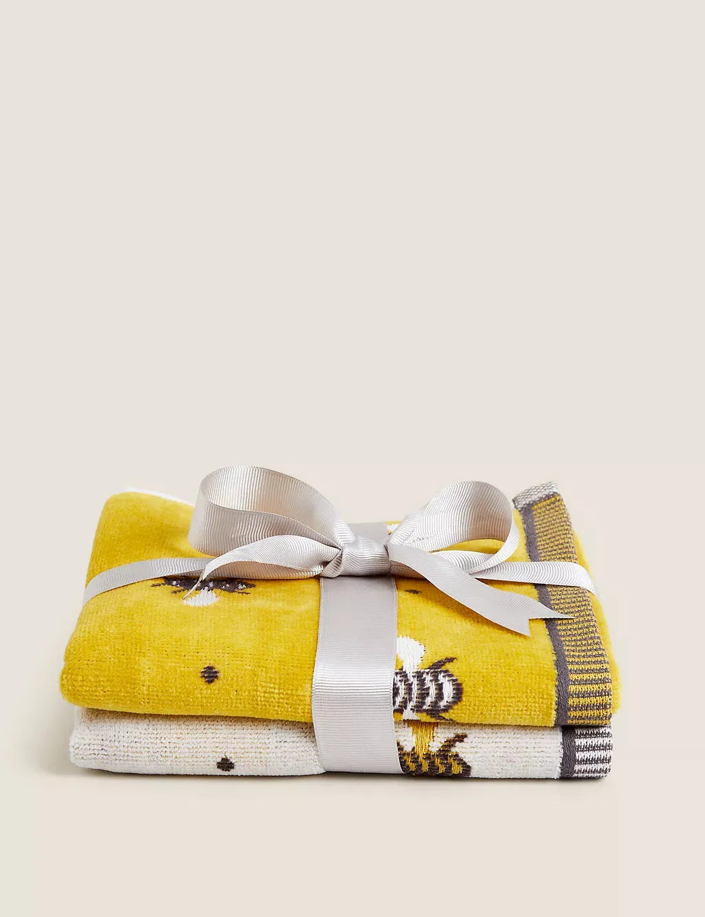 Set of 2 Pure Cotton Bee Towels Bathroom M&S   