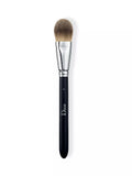 DIOR Backstage Light Coverage Fluid Foundation Brush 11