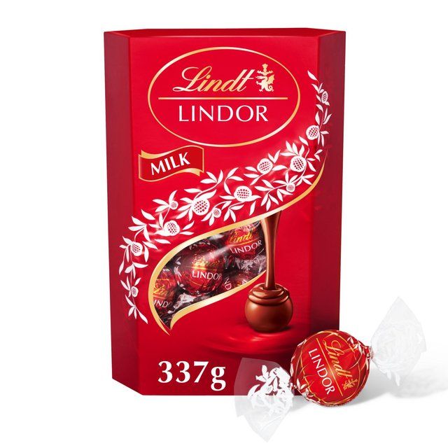 Lindt Lindor Milk Chocolate Truffles   337g GOODS M&S   