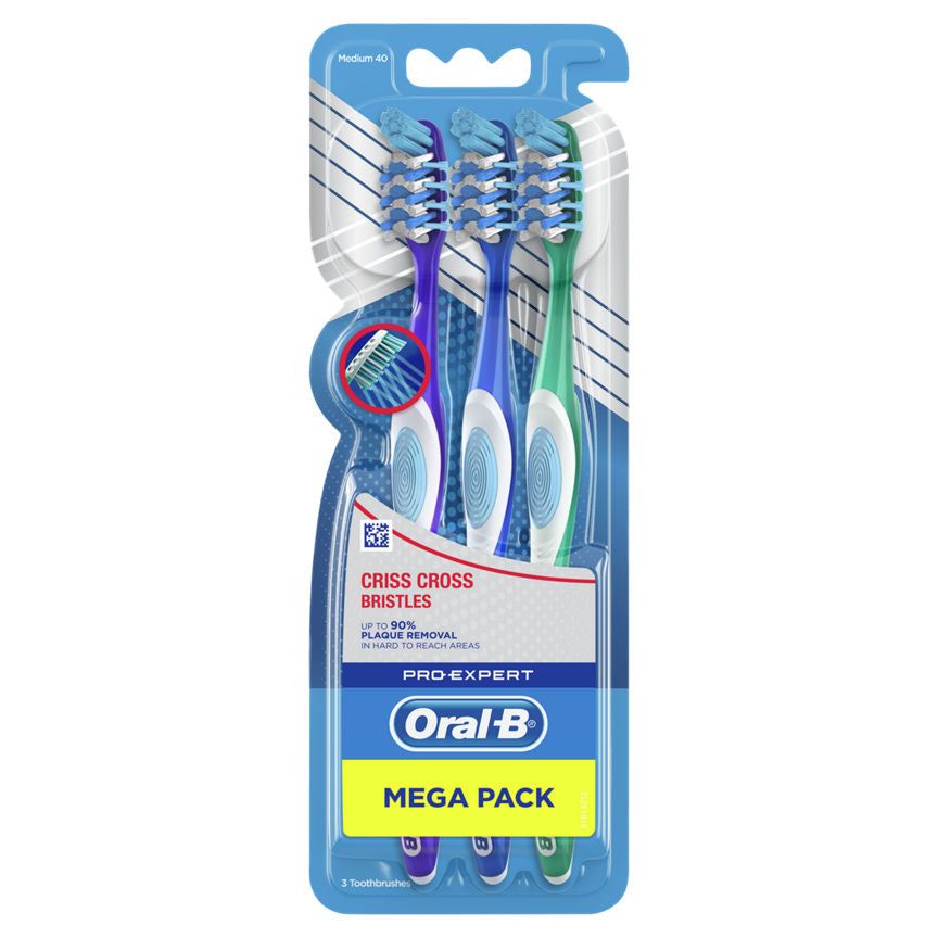 Oral B Pro-Expert Toothbrushes with Criss Cross Bristles - 3 Pack