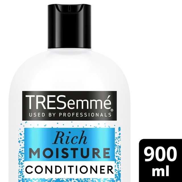 Tresemme Rich Moisture Conditioner   900ml GOODS M&S   