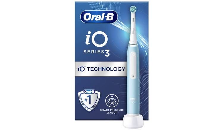 Oral-B iO3 Ultimate Clean Electric Toothbrush - Ice Blue