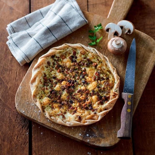 Picard Gorgonzola & Mushroom Tart   290g GOODS M&S   