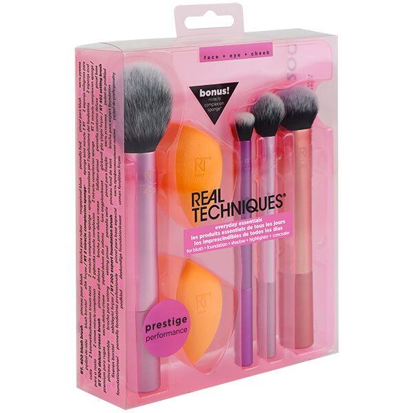 Real Techniques Everyday Essentials Plus Pack GOODS Superdrug   