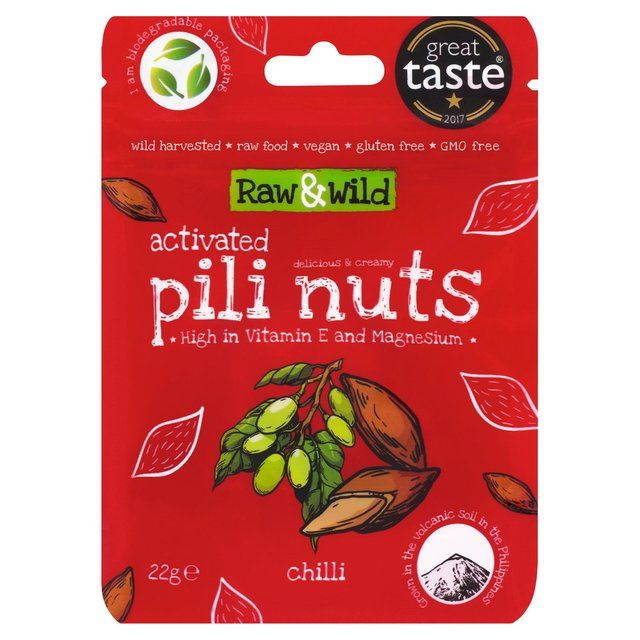 Raw & Wild Activated Pili Nuts Chili Organic   22g