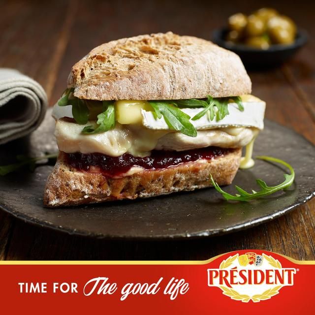 President French Brie Cheese   200g GOODS M&S   