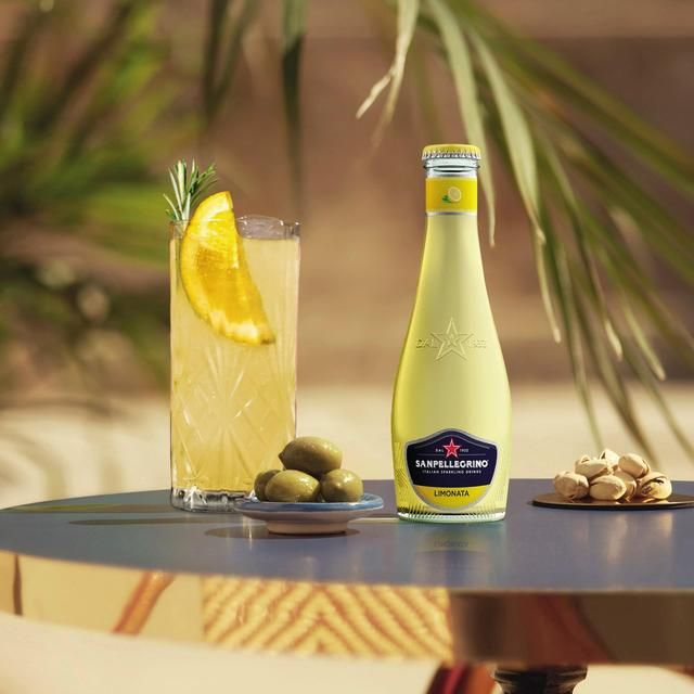 San Pellegrino Classic Taste Lemon Glass   4 x 200ml GOODS M&S   