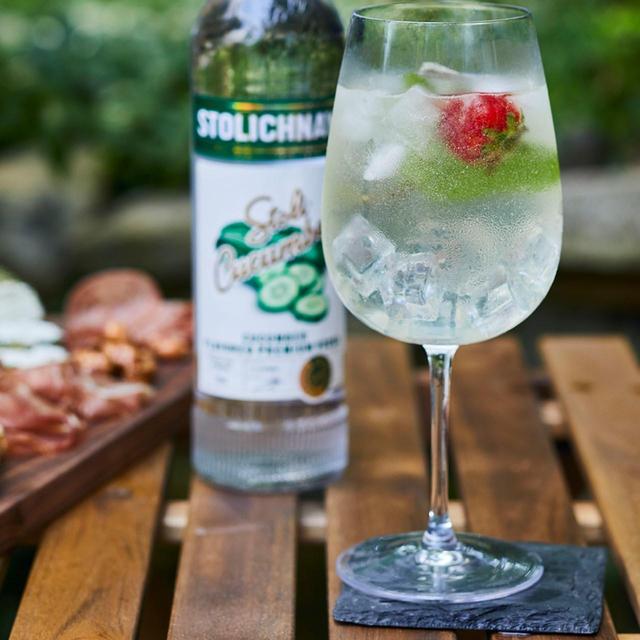 Stolichnaya Cucumber   70cl GOODS M&S   